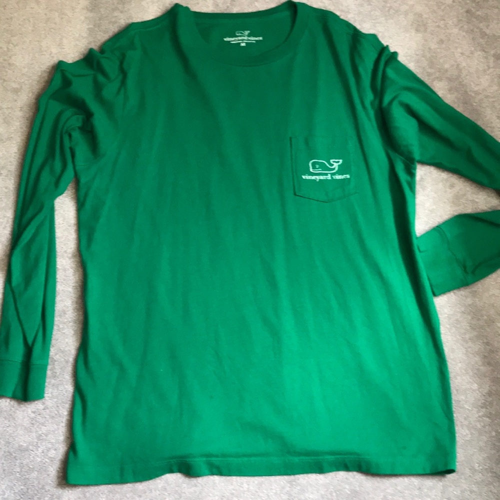 Long sleeve vineyard vines shirt